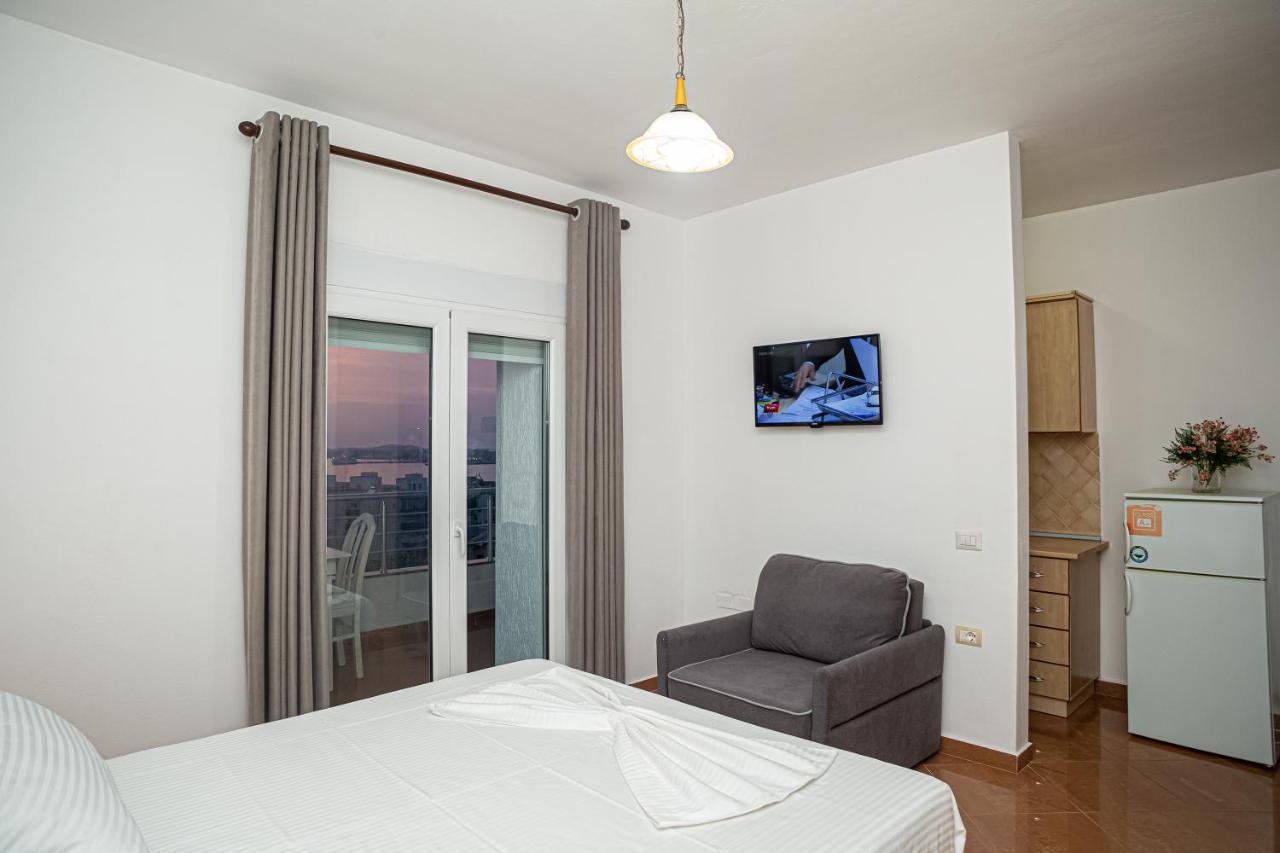 Hotel Sunset Gl Vlorë Exteriör bild