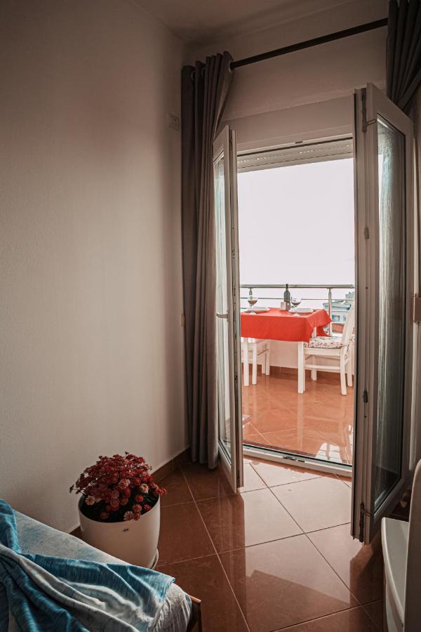 Hotel Sunset Gl Vlorë Exteriör bild